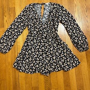 American Eagle Outfitters Black Floral Romper